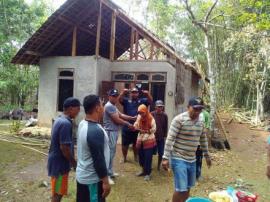 GOTONG ROYONG HARI TERAKHIR, TUGIYEM TERIMA SANTUNAN